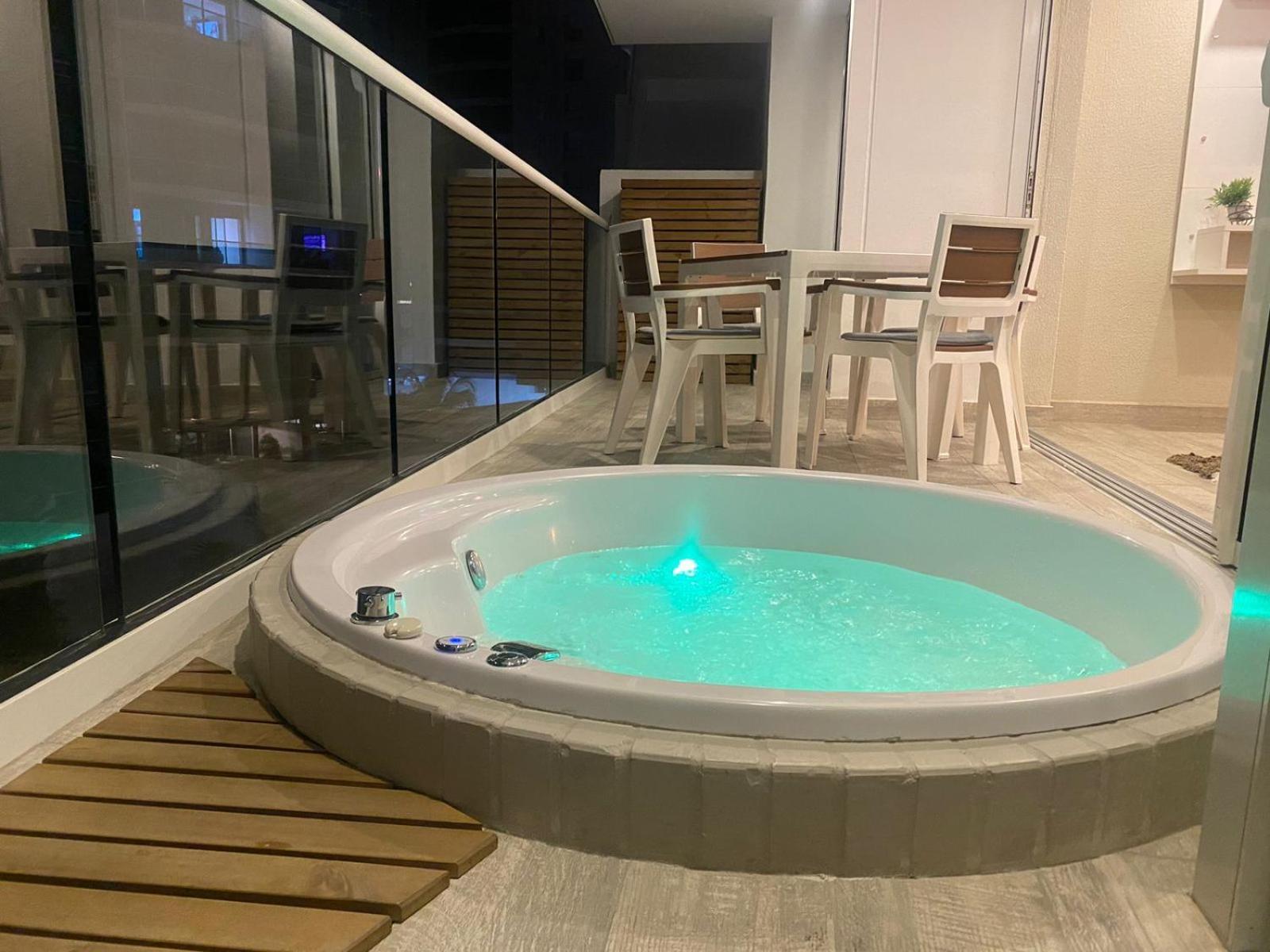 Dominique Cartagena, Beautiful 2 Bedroom Apartment 외부 사진