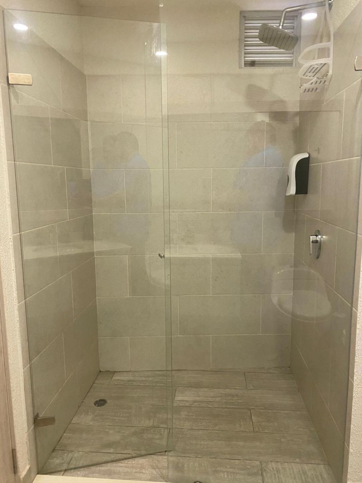 Dominique Cartagena, Beautiful 2 Bedroom Apartment 외부 사진